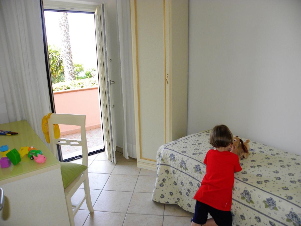 Comfortable Apartment In Maratea With Sea View 95 M² + Parking 외부 사진